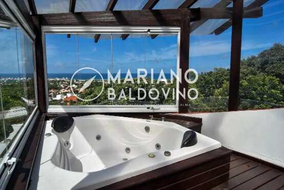 Casa à venda com 4 quartos, 280,00m² - Campeche,Florianópolis